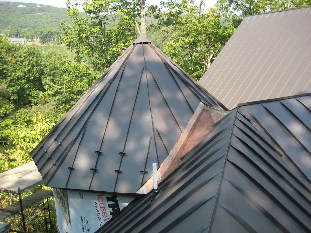 Professional Roof Tarp Installation by Craftsman Roofing in Terranova