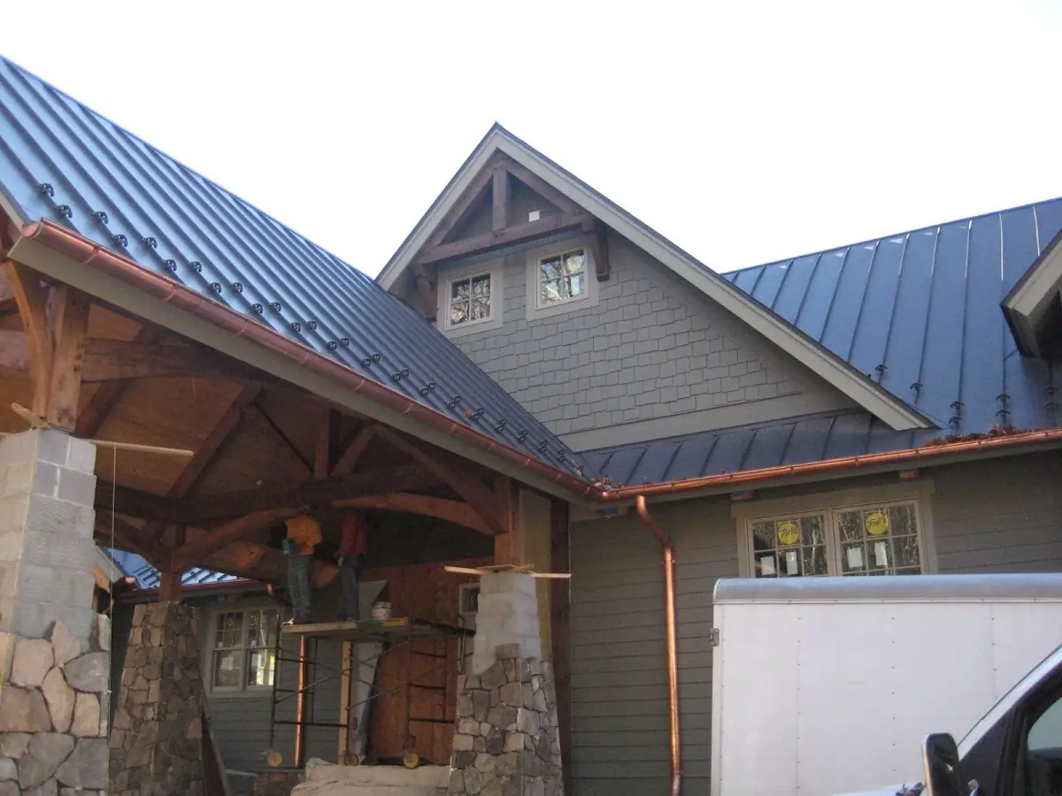 Craftsman Roofing team delivering quality roofing work in Terranova